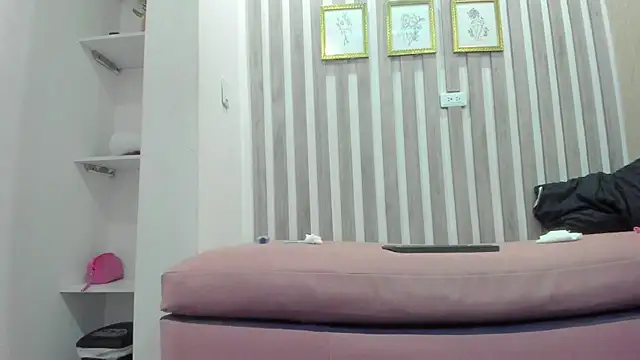 MarieMyller online show from November 2025 09:59:01 PM