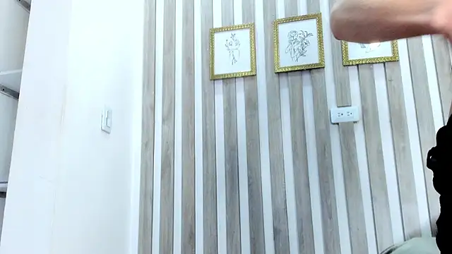 MarieMyller online show from November 2025 09:21:02 PM