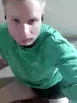 Snapshot of davidsocke chatting on December 2024 03:17:01 PM davidsocke online show from December 2024 03:17:01 PM