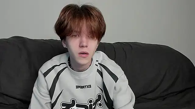 Snapshot of braxiboy chatting on December 2024 09:17:01 AM braxiboy online show from December 2024 09:17:01 AM