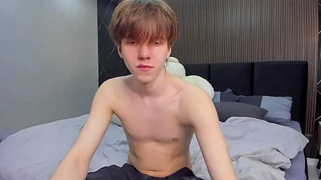 Snapshot of braxiboy chatting on February 2025 01:48:02 PM braxiboy online show from February 2025 01:48:02 PM