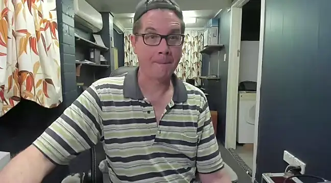 Snapshot of tilobinder chatting on January 2025 02:51:02 PM tilobinder online show from January 2025 02:51:02 PM