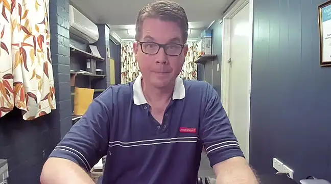 Snapshot of tilobinder chatting on March 2025 03:52:01 PM tilobinder online show from March 2025 03:52:01 PM