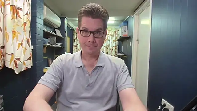 Snapshot of tilobinder chatting on October 2025 01:56:02 PM tilobinder online show from October 2025 01:56:02 PM