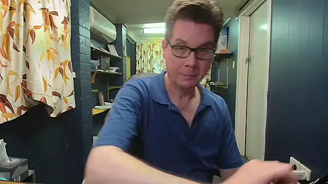 Snapshot of tilobinder chatting on October 2025 01:07:01 PM tilobinder online show from October 2025 01:07:01 PM