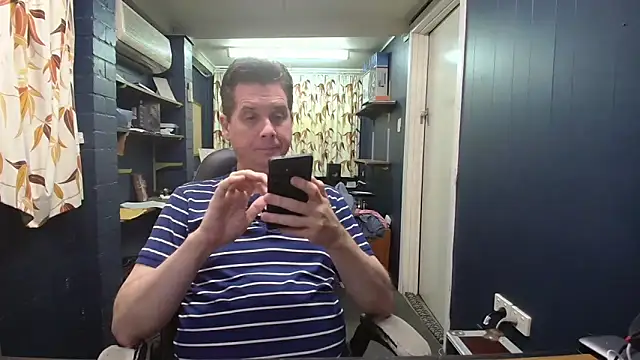 tilobinder online show from November 2025 04:09:01 PM