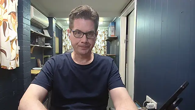 Snapshot of tilobinder chatting on February 2026 02:51:02 PM tilobinder online show from February 2026 02:51:02 PM