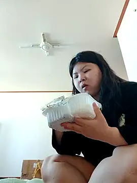 hello098712 online show from March 2025 04:32:01 AM