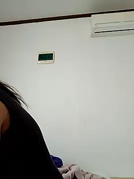 hello098712 online show from November 2025 09:14:02 AM