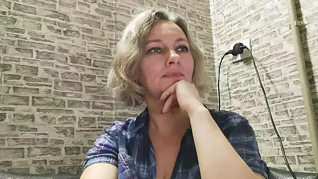 EdithManning online show from January 2025 03:15:02 PM