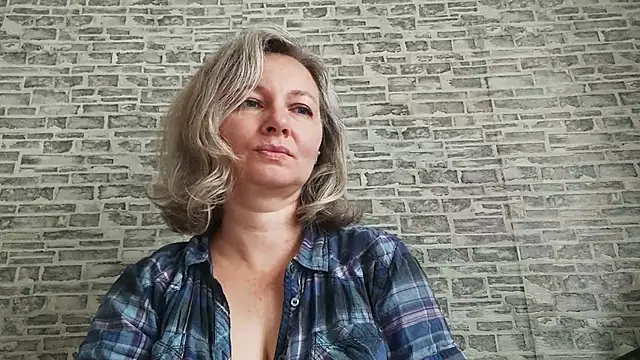 EdithManning online show from September 2025 05:07:01 AM