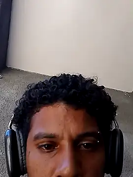 Snapshot of gugao666 chatting on February 2025 03:53:02 PM gugao666 online show from February 2025 03:53:02 PM