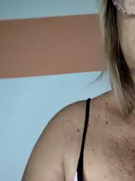 Snapshot of Kasandra_Ho chatting on March 2025 07:59:01 AM Kasandra Ho online show from March 2025 07:59:01 AM