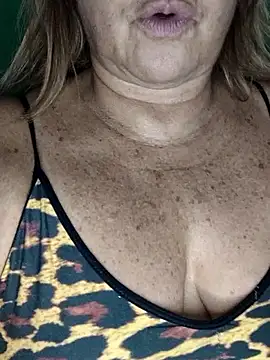 Snapshot of Kasandra_Ho chatting on September 2025 02:02:02 AM Kasandra Ho online show from September 2025 02:02:02 AM