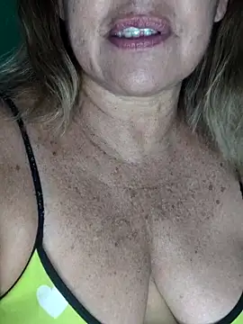 Snapshot of Kasandra_Ho chatting on October 2025 01:46:01 AM Kasandra Ho online show from October 2025 01:46:01 AM