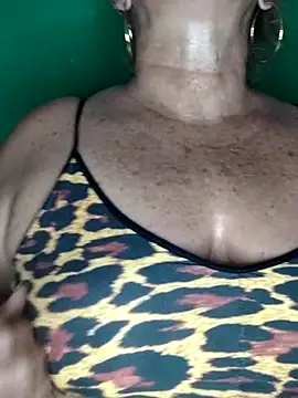 Snapshot of Kasandra_Ho chatting on October 2025 06:25:02 PM Kasandra Ho online show from October 2025 06:25:02 PM