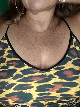 Snapshot of Kasandra_Ho chatting on November 2025 01:30:02 AM Kasandra Ho online show from November 2025 01:30:02 AM