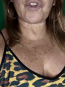 Snapshot of Kasandra_Ho chatting on November 2025 03:16:01 AM Kasandra Ho online show from November 2025 03:16:01 AM