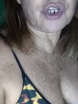 Snapshot of Kasandra_Ho chatting on November 2025 02:22:02 AM Kasandra Ho online show from November 2025 02:22:02 AM