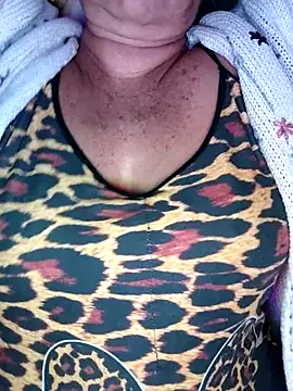 Snapshot of Kasandra_Ho chatting on December 2025 08:41:02 AM Kasandra Ho online show from December 2025 08:41:02 AM