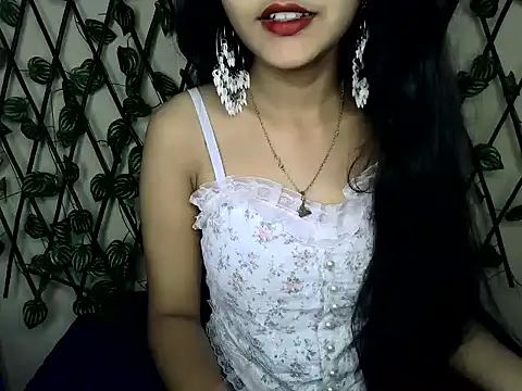 SUZY FROMUS online show from March 2025 04:18:02 PM