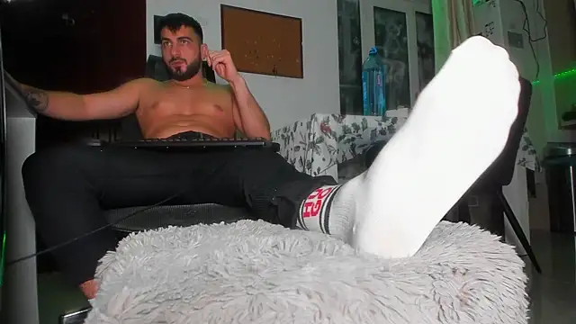 welcometo hell online show from December 2025 03:01:02 AM