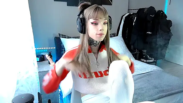 Snapshot of Tanya_M chatting on December 2024 10:45:02 AM Tanya M online show from December 2024 10:45:02 AM