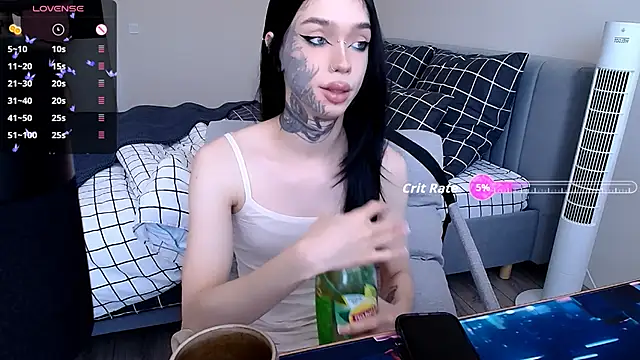 Snapshot of Tanya_M chatting on October 2025 07:50:01 AM Tanya M online show from October 2025 07:50:01 AM