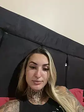 hotskinny1 online show from March 2025 03:08:01 AM