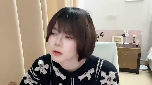 Snapshot of Linda-LL chatting on January 2026 11:47:01 AM Linda-LL online show from January 2026 11:47:01 AM