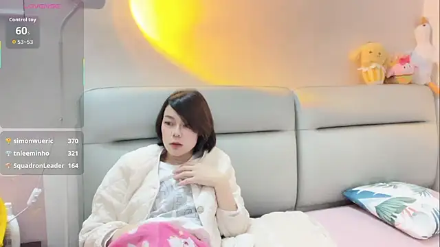 Snapshot of Linda-LL chatting on February 2026 04:25:01 PM Linda-LL online show from February 2026 04:25:01 PM