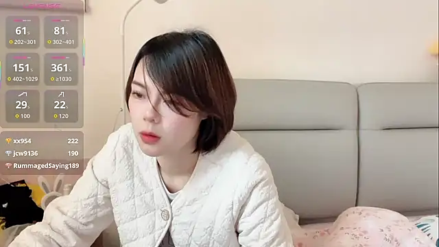 Snapshot of Linda-LL chatting on February 2026 04:31:01 AM Linda-LL online show from February 2026 04:31:01 AM