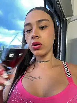 Snapshot of paisitahot1975 chatting on December 2024 10:56:01 PM paisitahot1975 online show from December 2024 10:56:01 PM