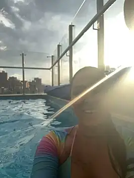 Snapshot of paisitahot1975 chatting on January 2025 03:50:01 PM paisitahot1975 online show from January 2025 03:50:01 PM