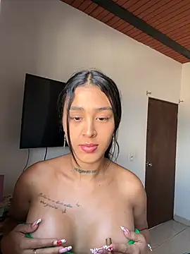 Snapshot of paisitahot1975 chatting on January 2025 04:27:01 PM paisitahot1975 online show from January 2025 04:27:01 PM