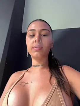 Snapshot of paisitahot1975 chatting on February 2025 09:36:01 PM paisitahot1975 online show from February 2025 09:36:01 PM