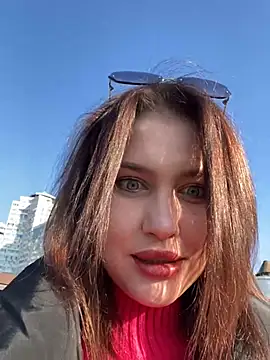 Snapshot of KikiWatson chatting on January 2025 08:00:01 AM KikiWatson online show from January 2025 08:00:01 AM