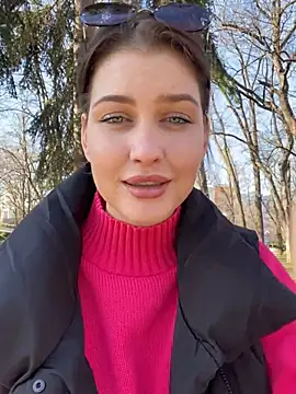 Snapshot of KikiWatson chatting on January 2025 11:11:02 AM KikiWatson online show from January 2025 11:11:02 AM