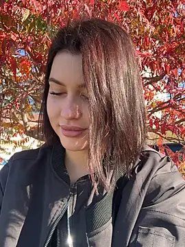 Snapshot of KikiWatson chatting on October 2025 07:20:02 AM KikiWatson online show from October 2025 07:20:02 AM