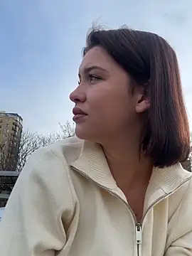 Snapshot of KikiWatson chatting on November 2025 07:08:01 AM KikiWatson online show from November 2025 07:08:01 AM