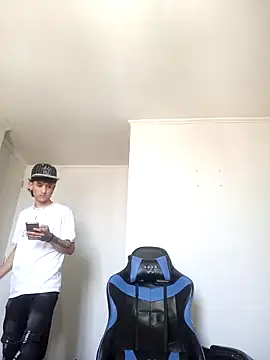 LatinBoysxxx online show from January 2025 06:04:02 PM