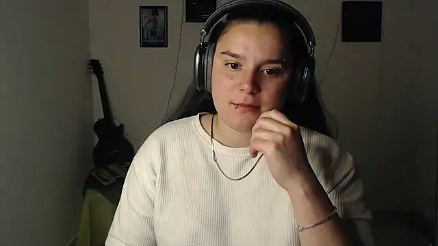 Nika 1  online show from September 2025 06:52:02 PM