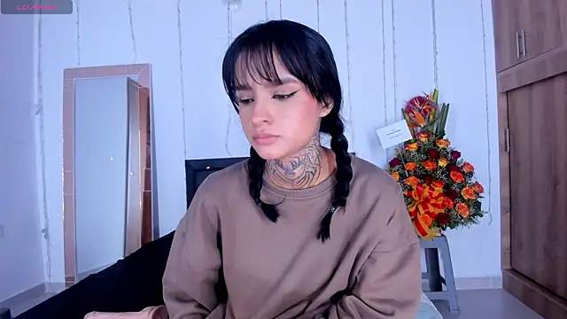 medussa13  online show from February 2025 01:10:01 AM