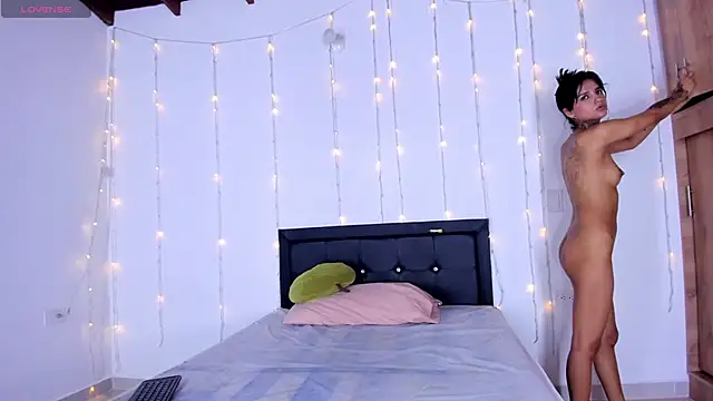 medussa13  online show from February 2025 04:49:01 AM