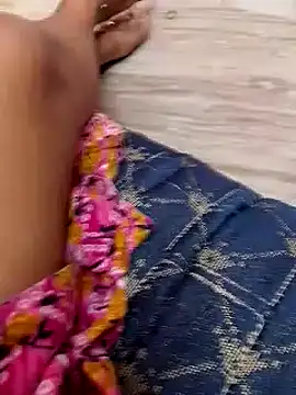 Snapshot of sneha_telugu_girl chatting on December 2024 03:58:01 AM sneha telugu girl online show from December 2024 03:58:01 AM