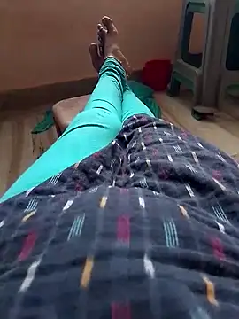 Snapshot of sneha_telugu_girl chatting on January 2025 06:49:02 AM sneha telugu girl online show from January 2025 06:49:02 AM