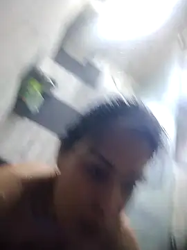 Snapshot of AlessiaVal_ chatting on February 2026 04:32:01 PM AlessiaVal online show from February 2026 04:32:01 PM