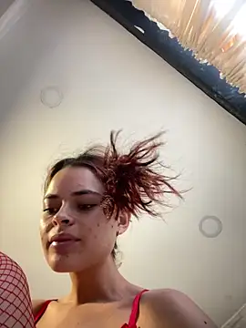 Snapshot of HannaRhodes chatting on February 2025 01:29:01 PM HannaRhodes online show from February 2025 01:29:01 PM