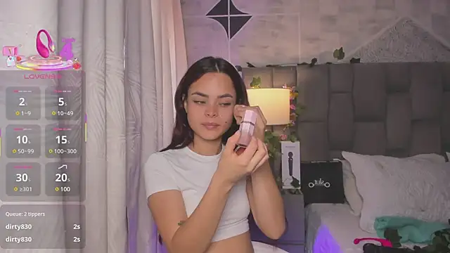 Snapshot of HannaRhodes chatting on March 2025 02:40:02 PM HannaRhodes online show from March 2025 02:40:02 PM