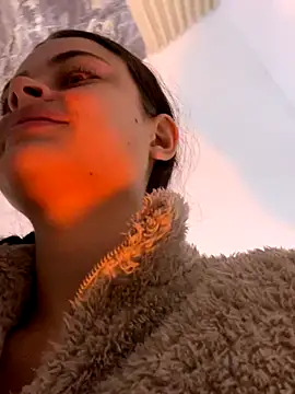 Snapshot of HannaRhodes chatting on September 2025 12:54:01 PM HannaRhodes online show from September 2025 12:54:01 PM